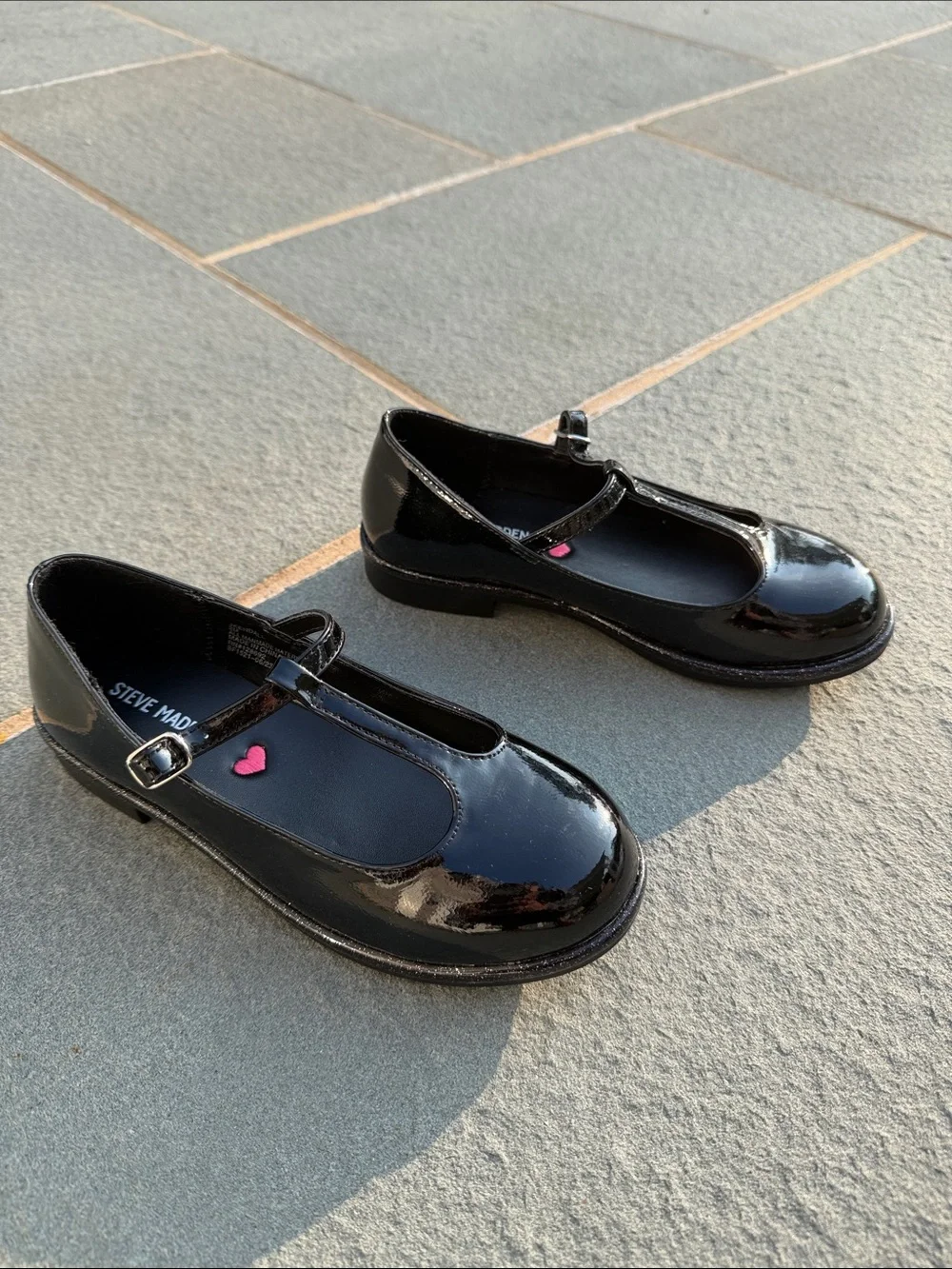 Steve Madden Girls Black Patent T-Strap Kendall Mary Janes NWT size 2